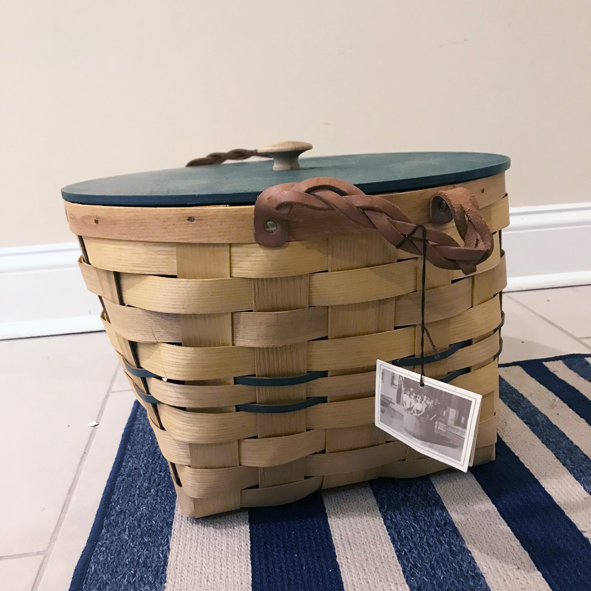 Large Vintage Peterboro Picnic Basket
