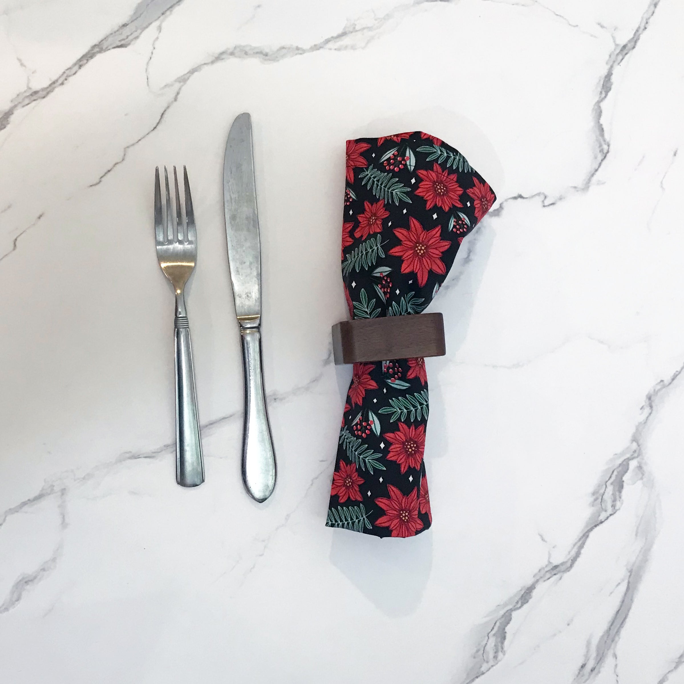 Poinsettia on Black Napkin Set