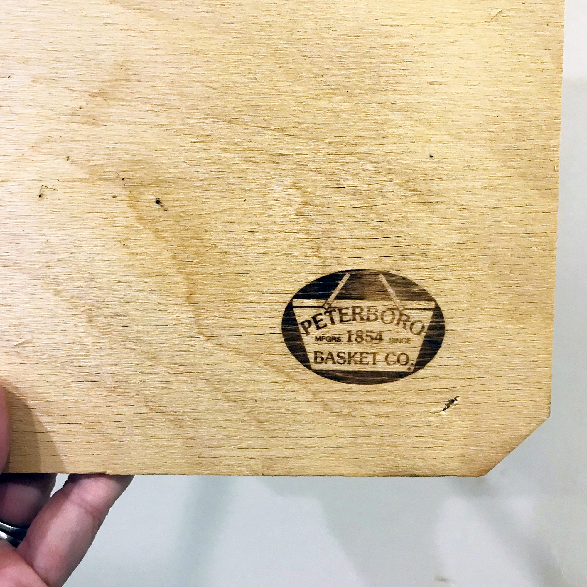 Large Vintage Peterboro Picnic Basket