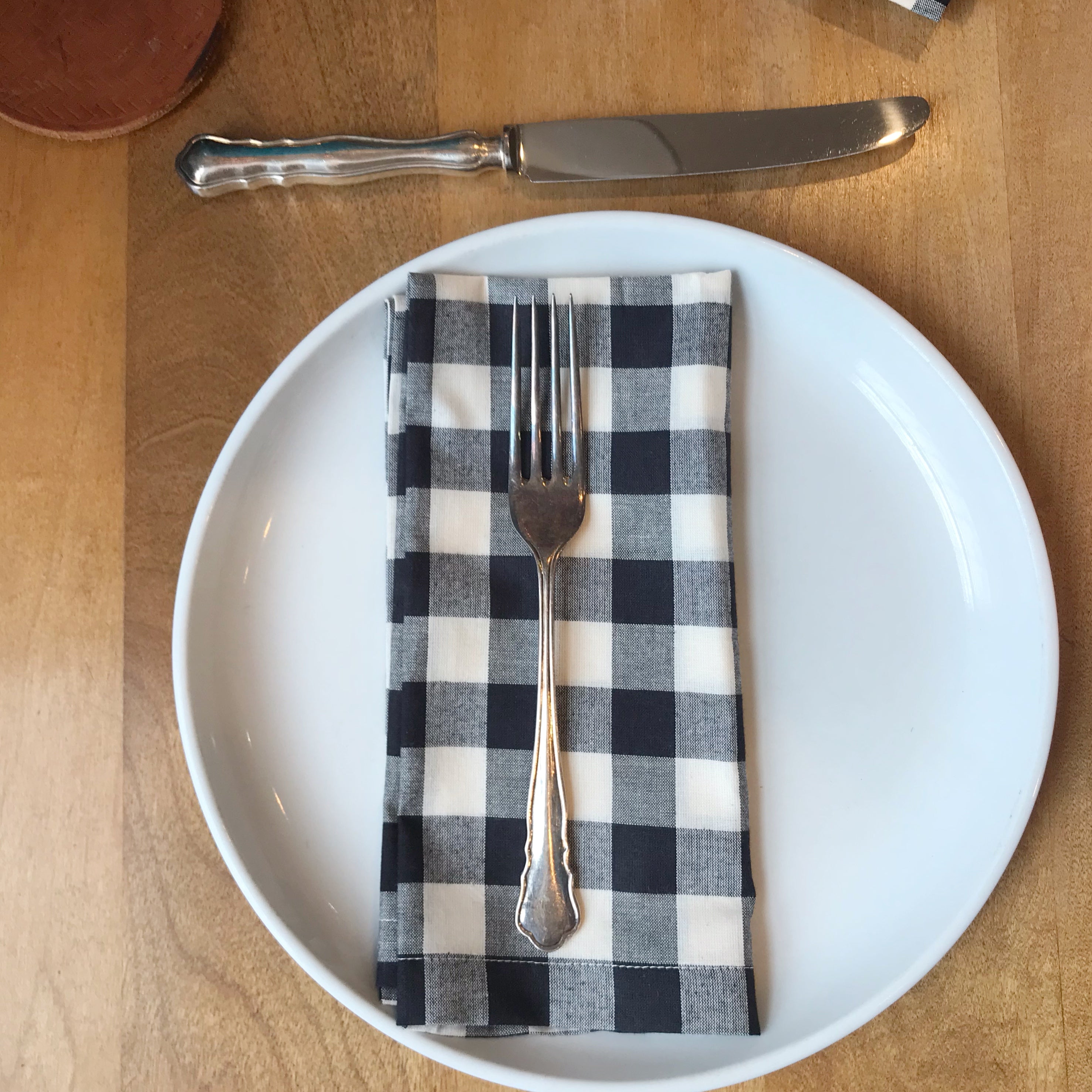 Black and Cream Check Napkin Set