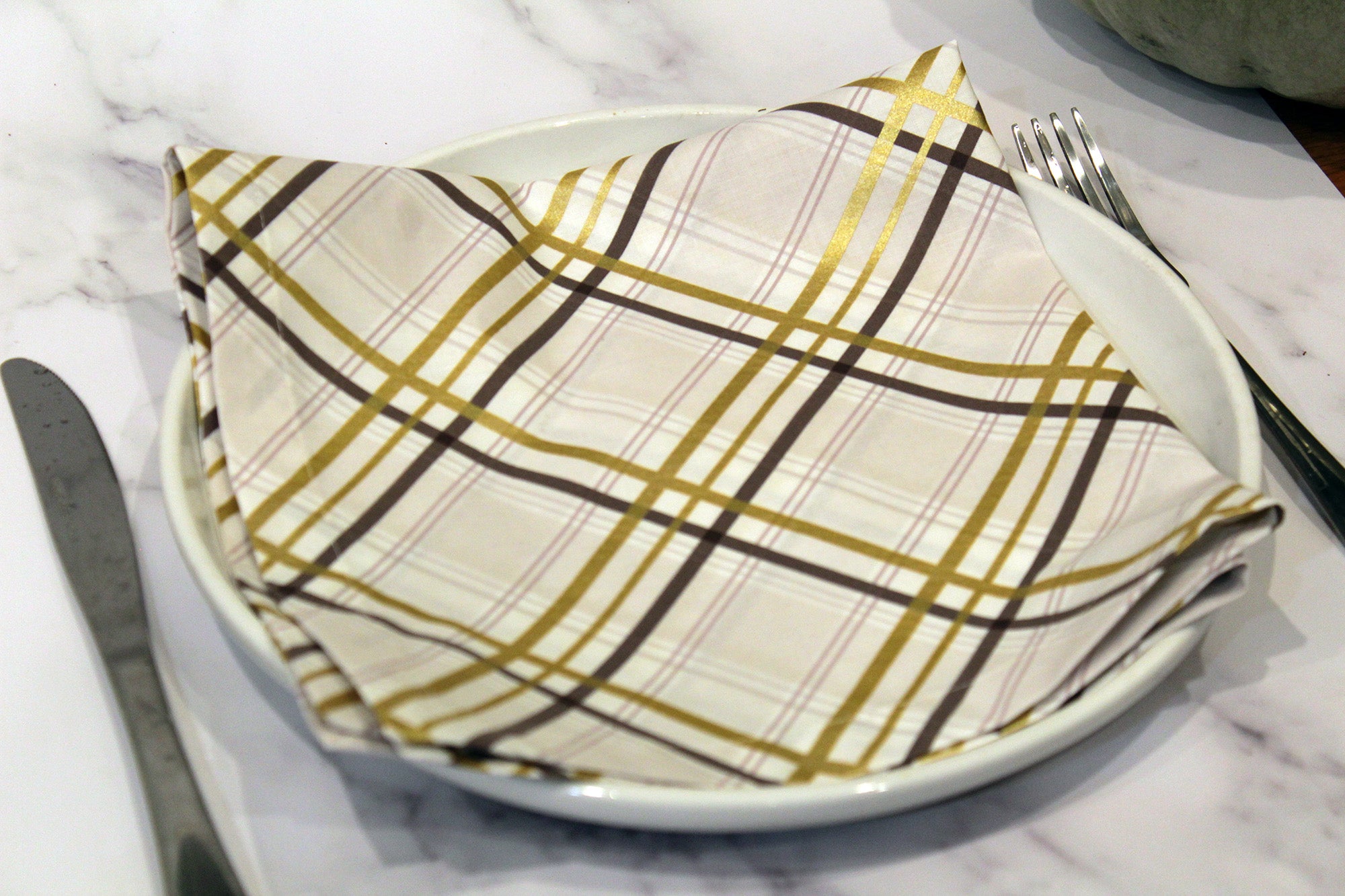 Gold Diagonal Plaid Napkin Set