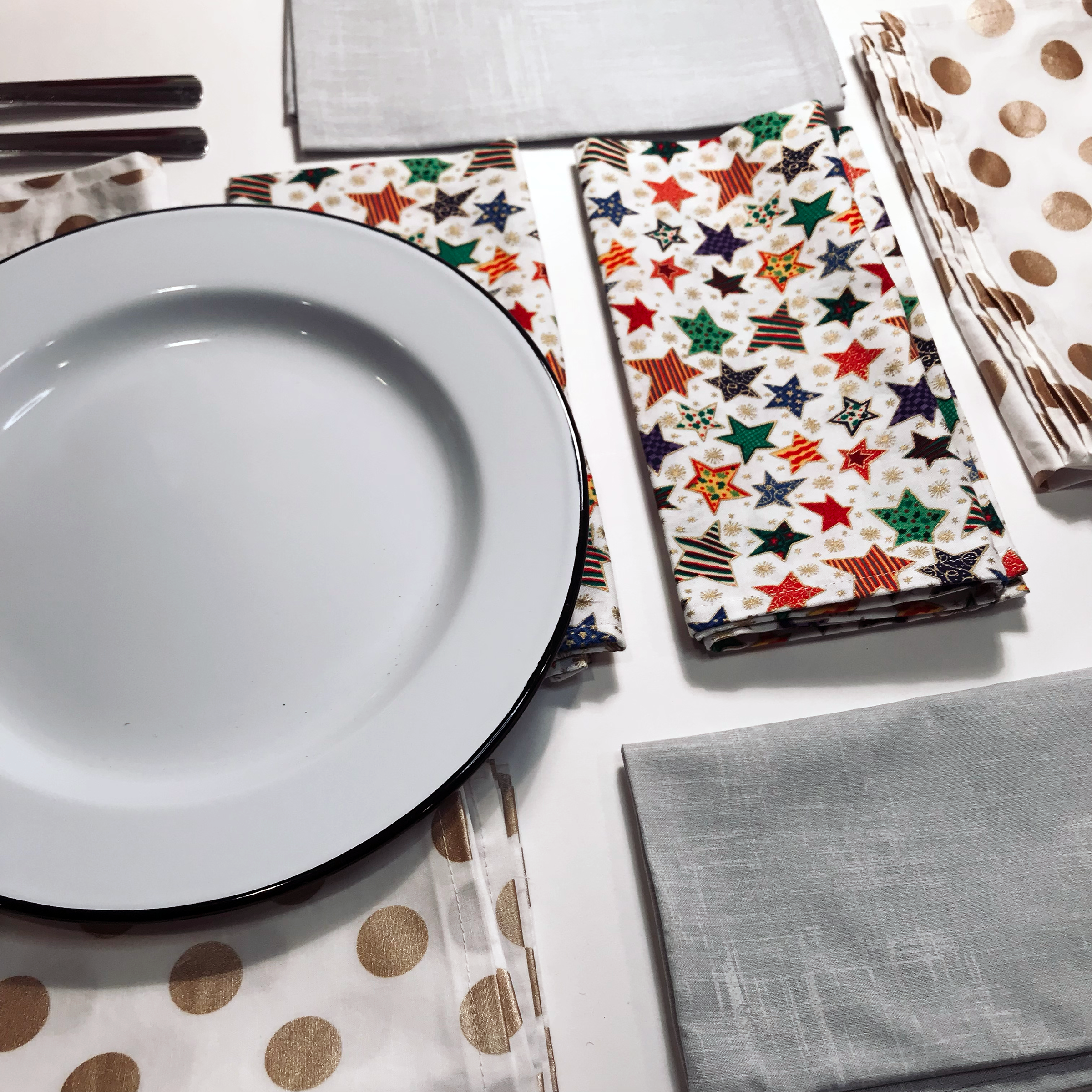 Studio Sale Holiday Cotton Cloth Dinner Napkin