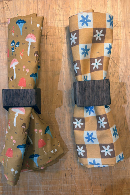 Dijon Check Flower Set