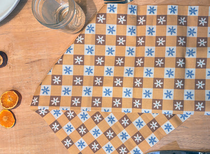 Dijon Check Flower Set