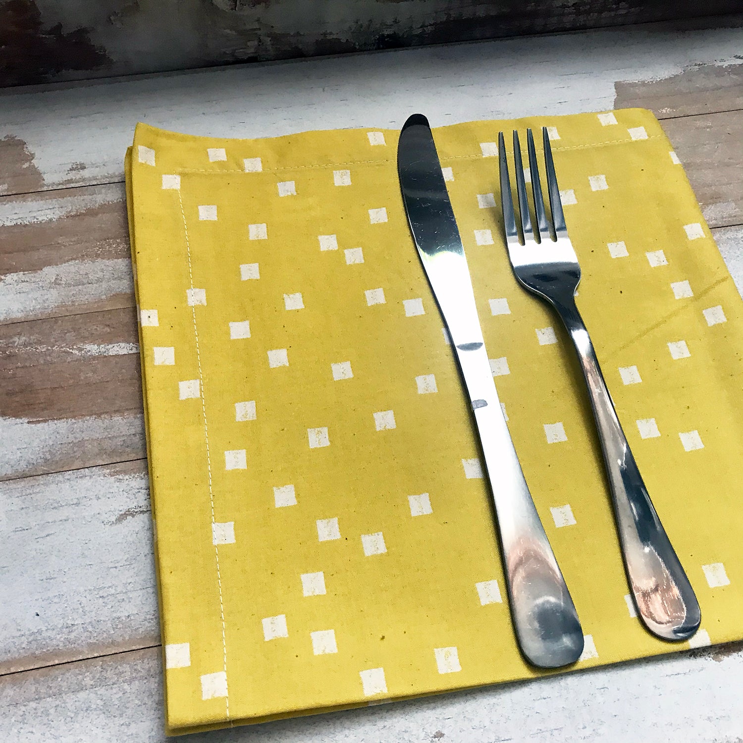 Floating  Square Napkin Set