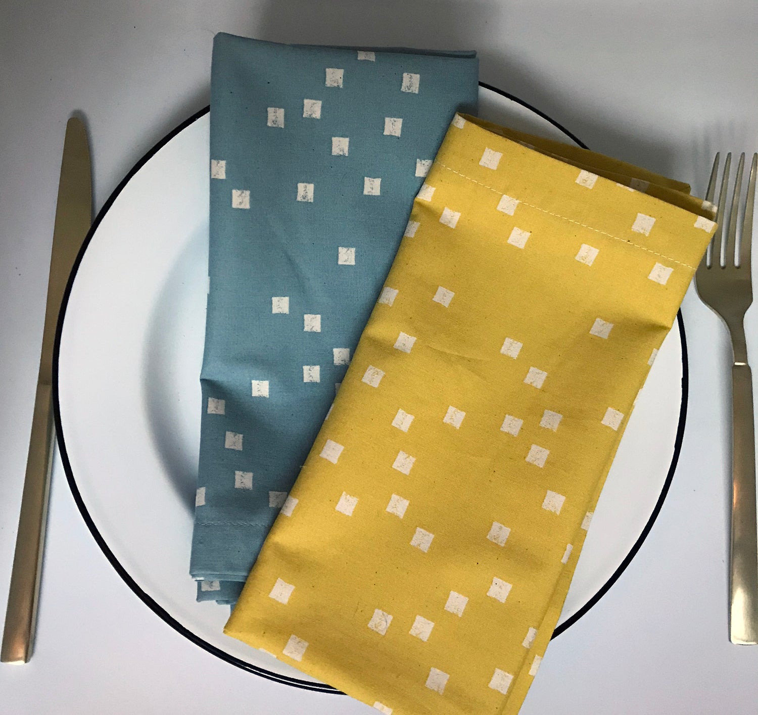Floating  Square Napkin Set