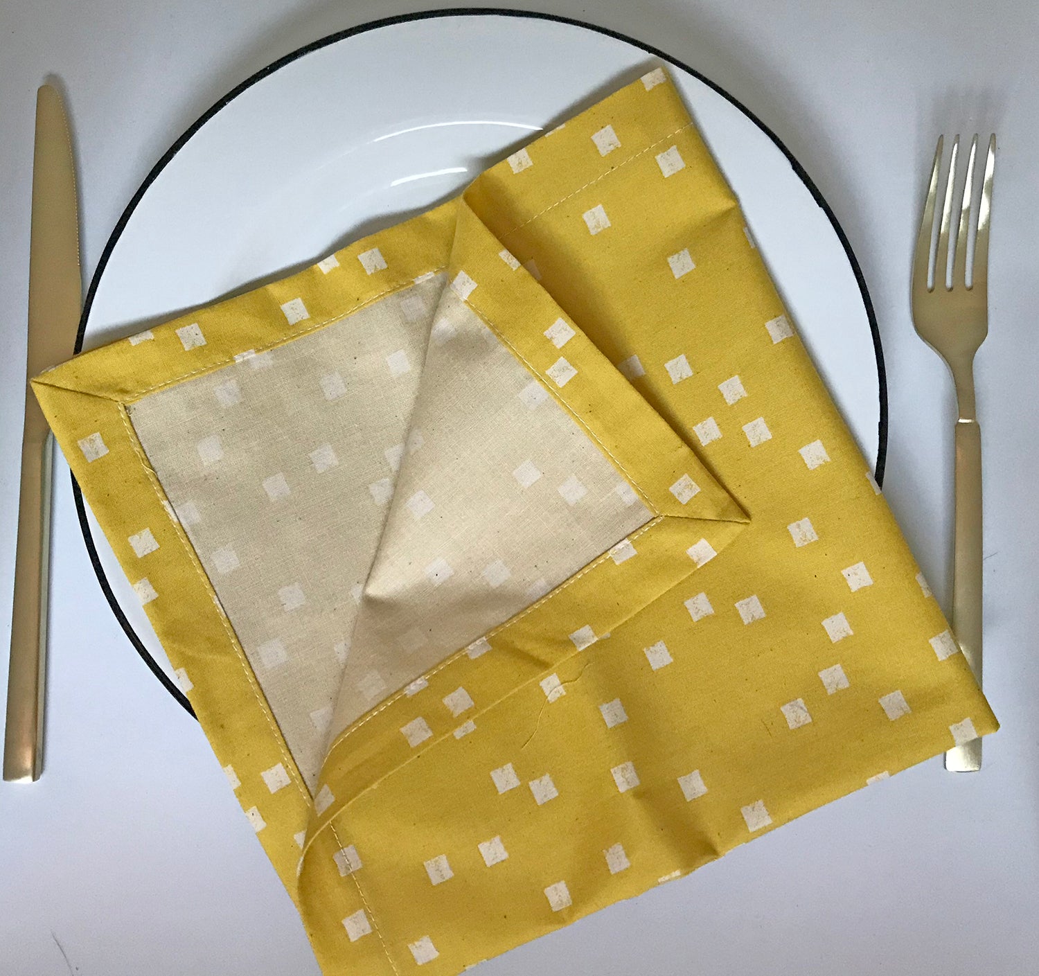 Floating  Square Napkin Set