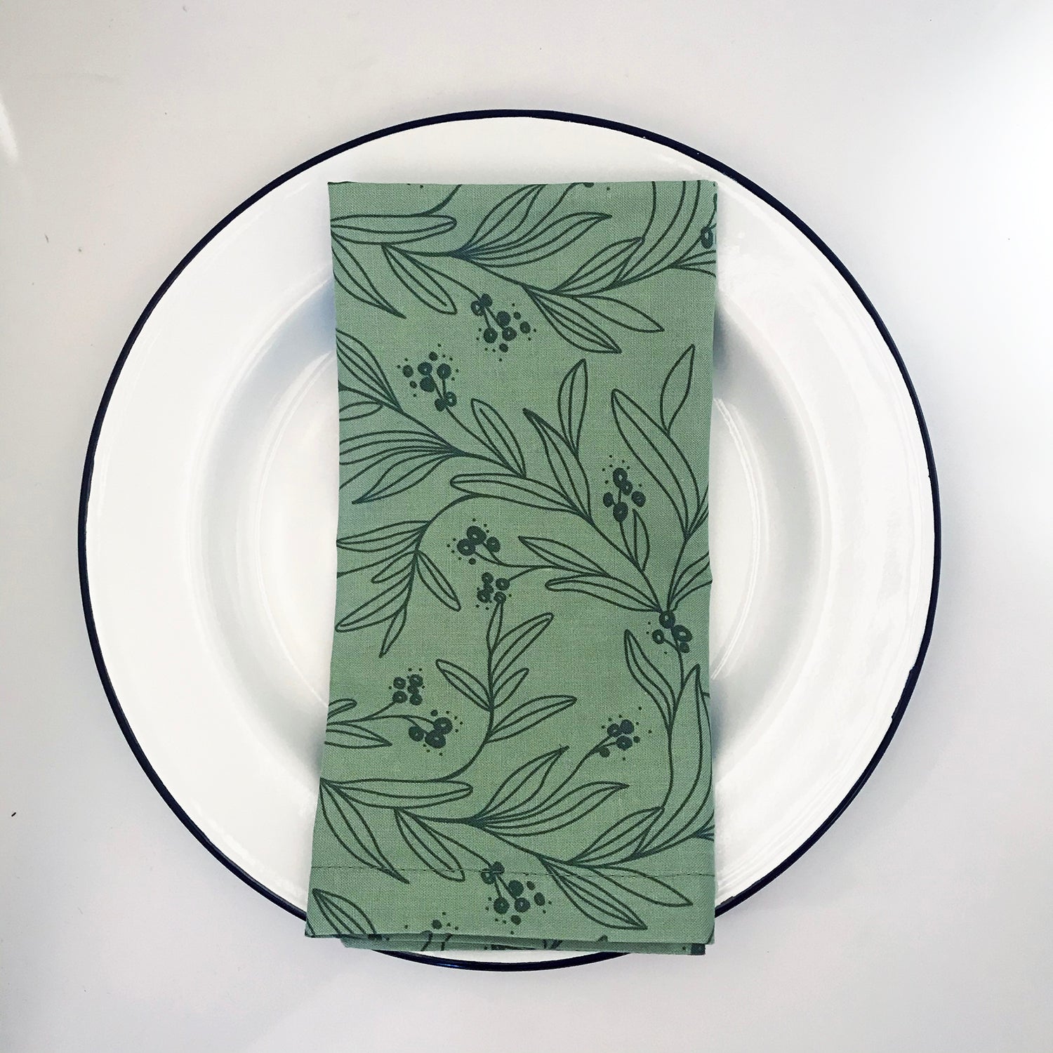 Winter Berry Cloth Napkin Set