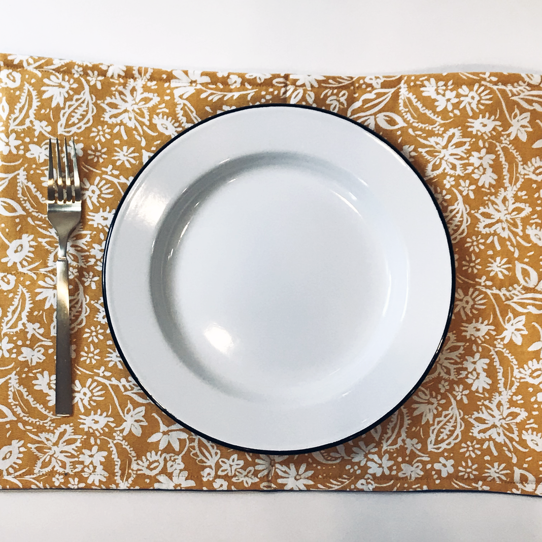 Swiss Floral Placemat  Set